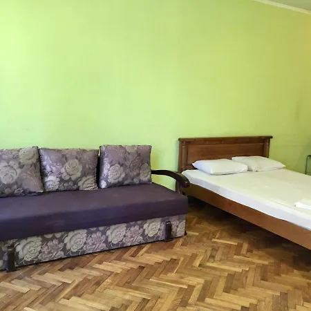 Svobody, Apartments Near The Opera Lviv Exterior photo